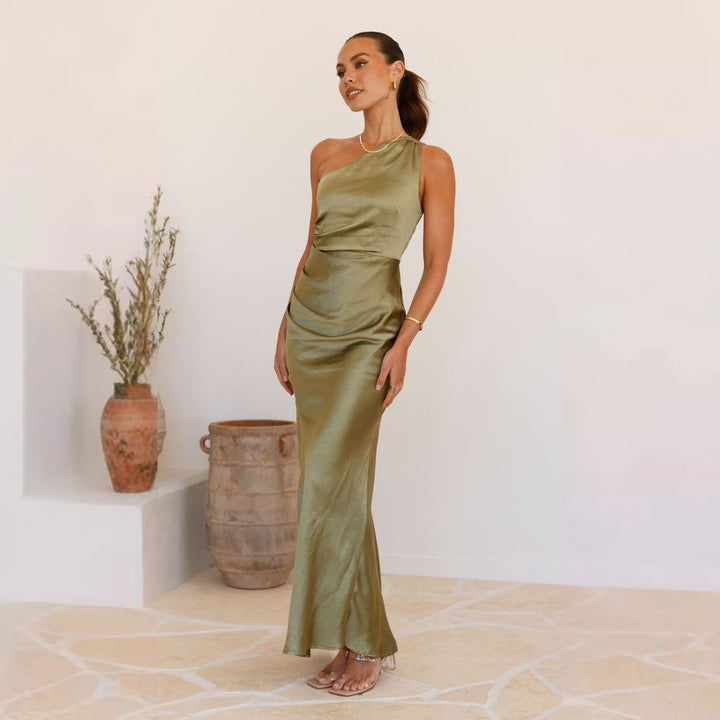 Elegant Maxi Dress for Women with Chic Ruffle Design and High Slit Chic & Style