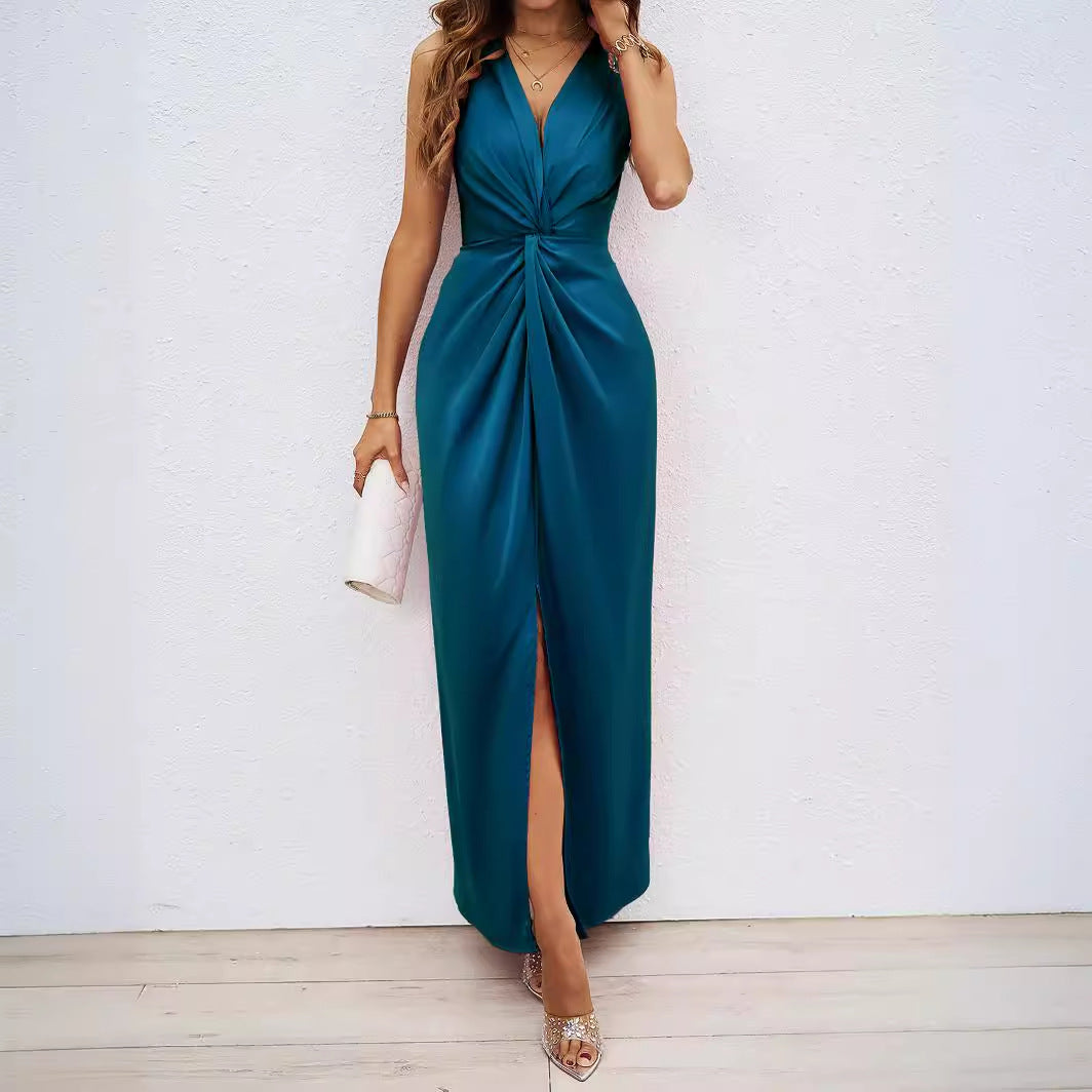 Elegant Maxi Dress for Women with Sophisticated Gathered Neckline and Chic Side Slit & Style