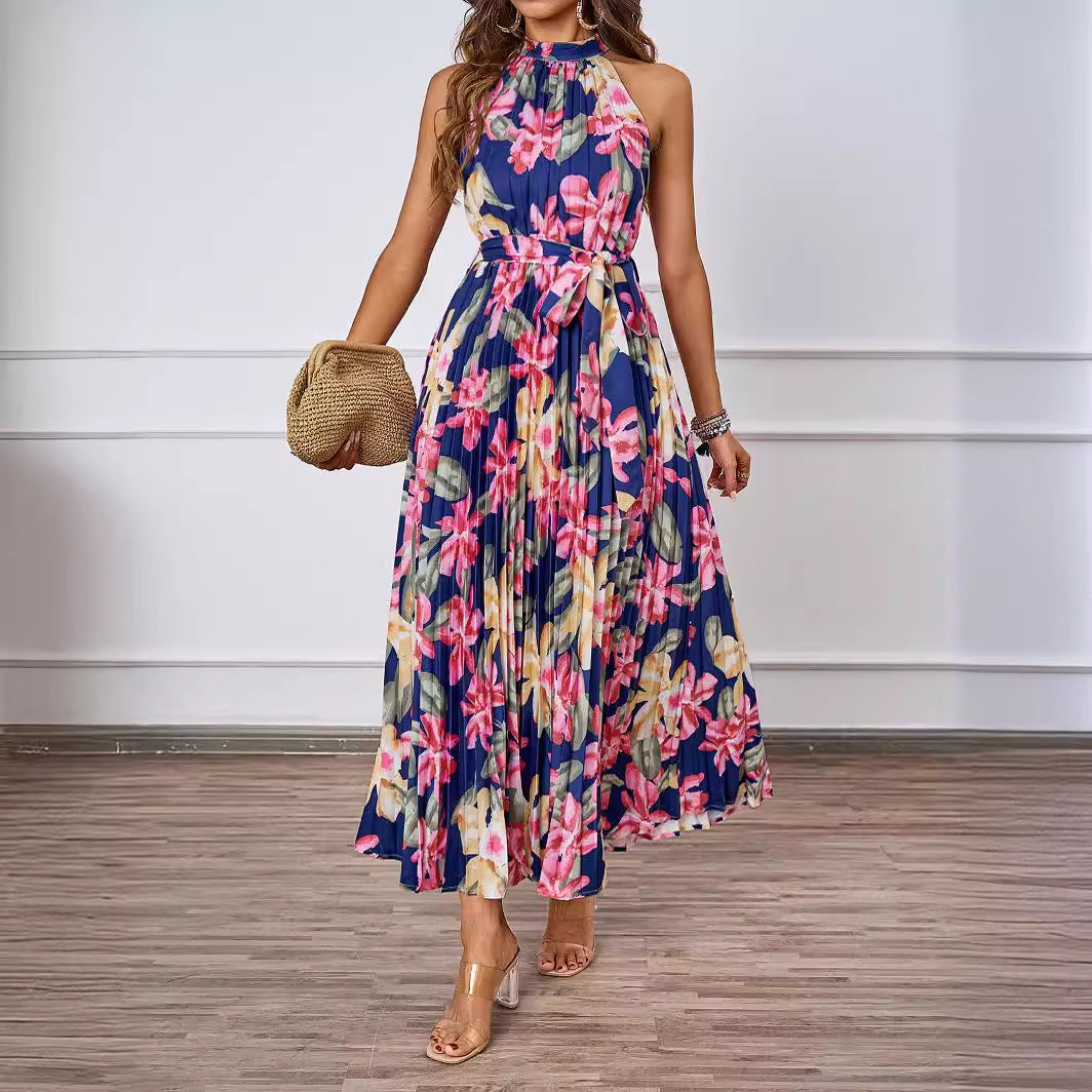 Elegant maxi dress for women with floral design and ruched top Chic & Stil