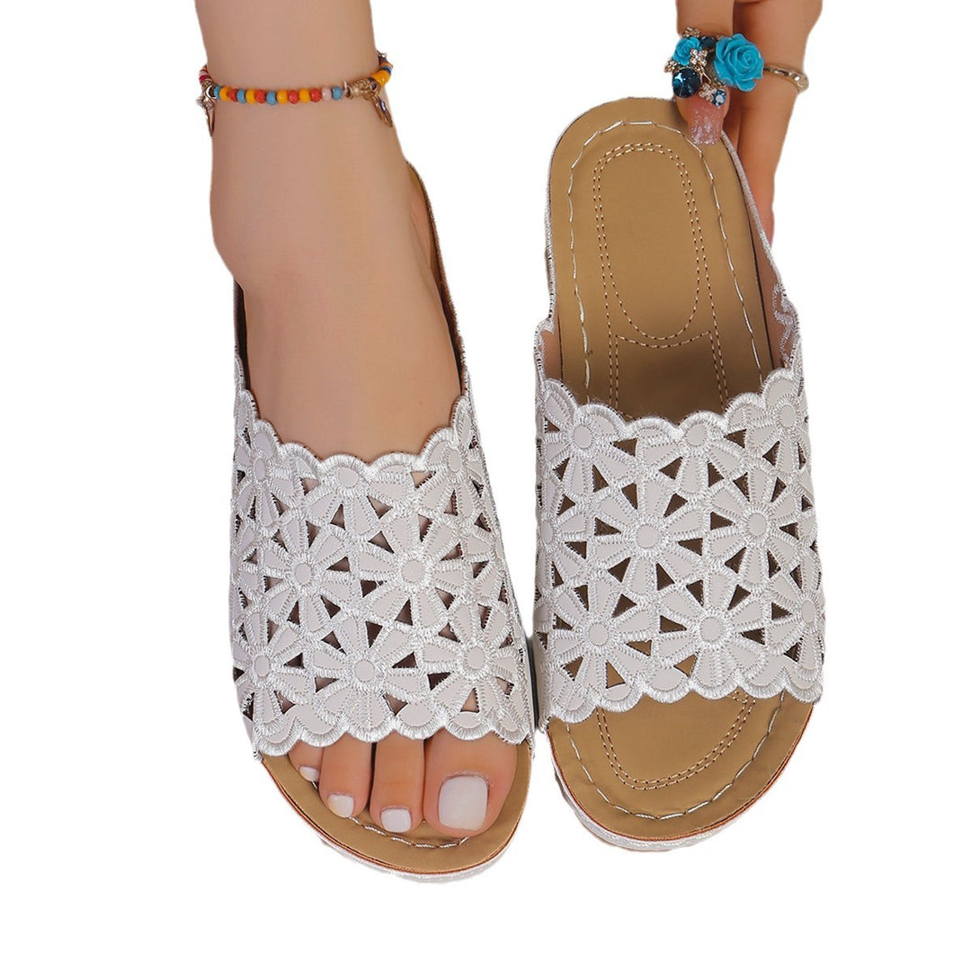 Women's heeled sandals with lace floral pattern and flexible insole Lune London
