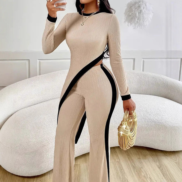 Casual jumpsuit for women in textured fabric with contrasting details Lune London