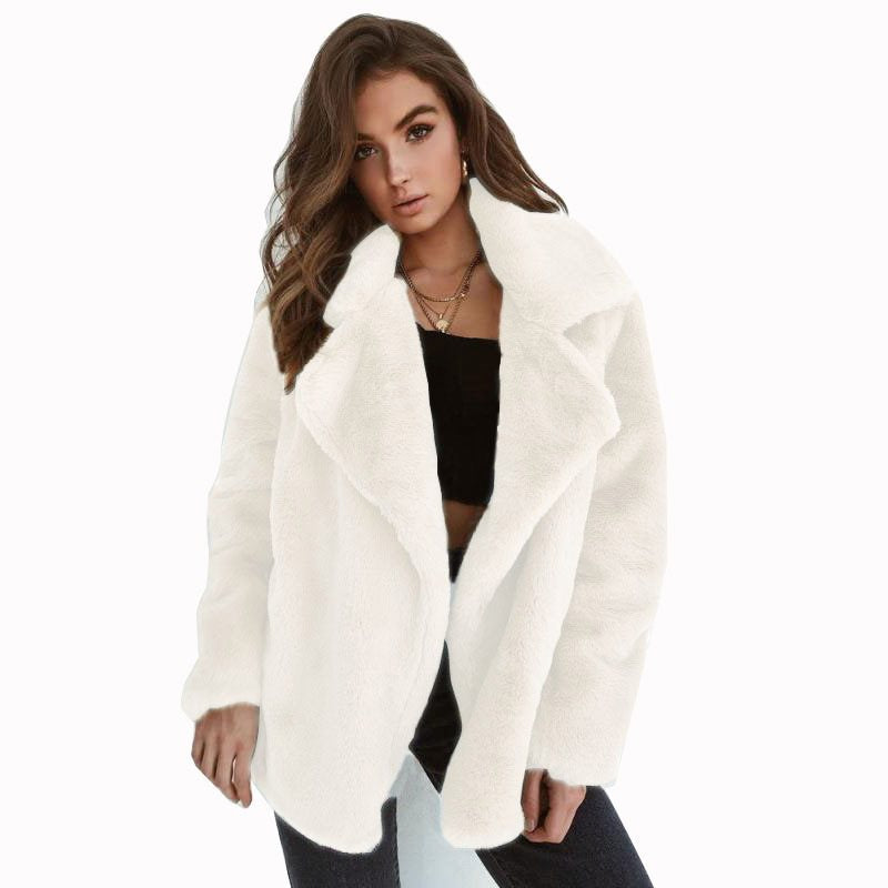 Oversized plush jacket for women with foldable collar and relaxed fit Lune London