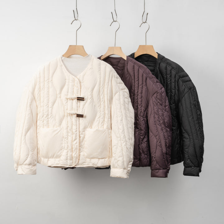 Quilted ladies' jacket with practical button closure and comfortable pockets Lune London