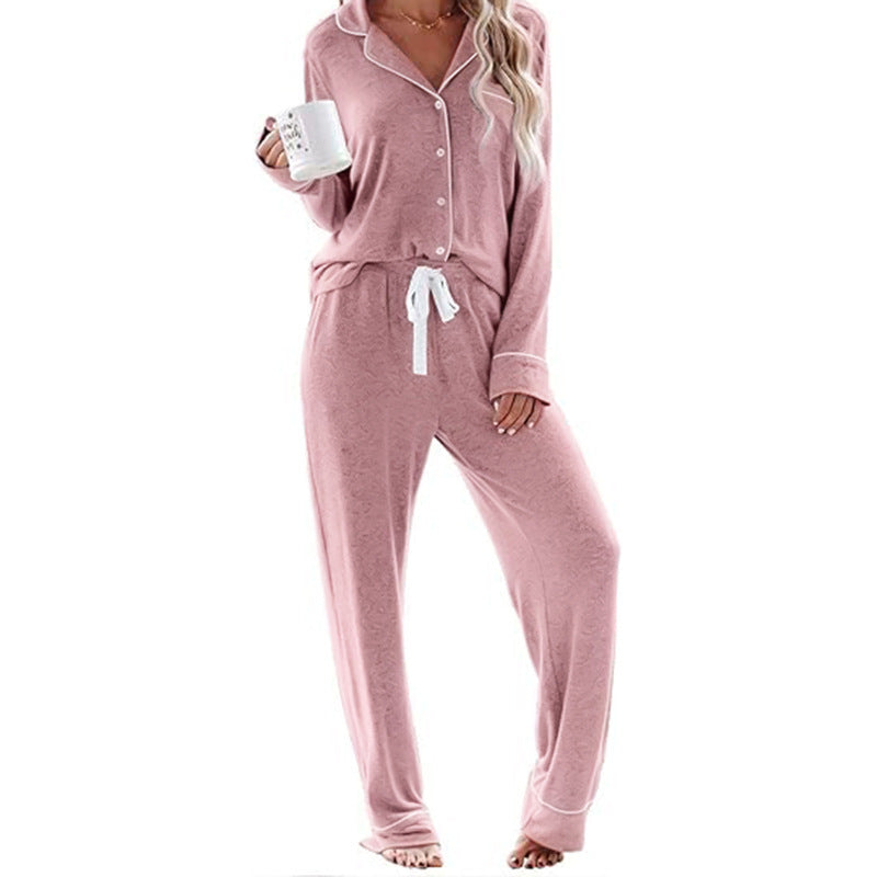Women's pajama set made of soft, breathable material Lune London