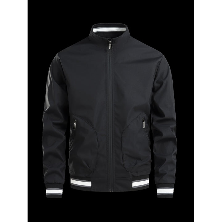 Sporty transition jacket for men with high collar and practical zippered pockets Lune London