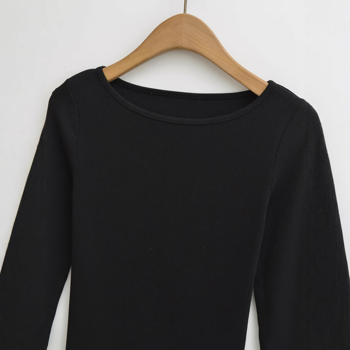 Women long sleeve top with elegant round neck Lune London