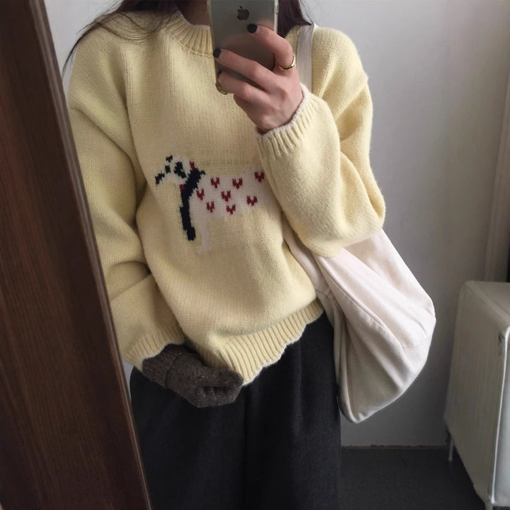 Cozy sweater for women with animal pattern Lune London