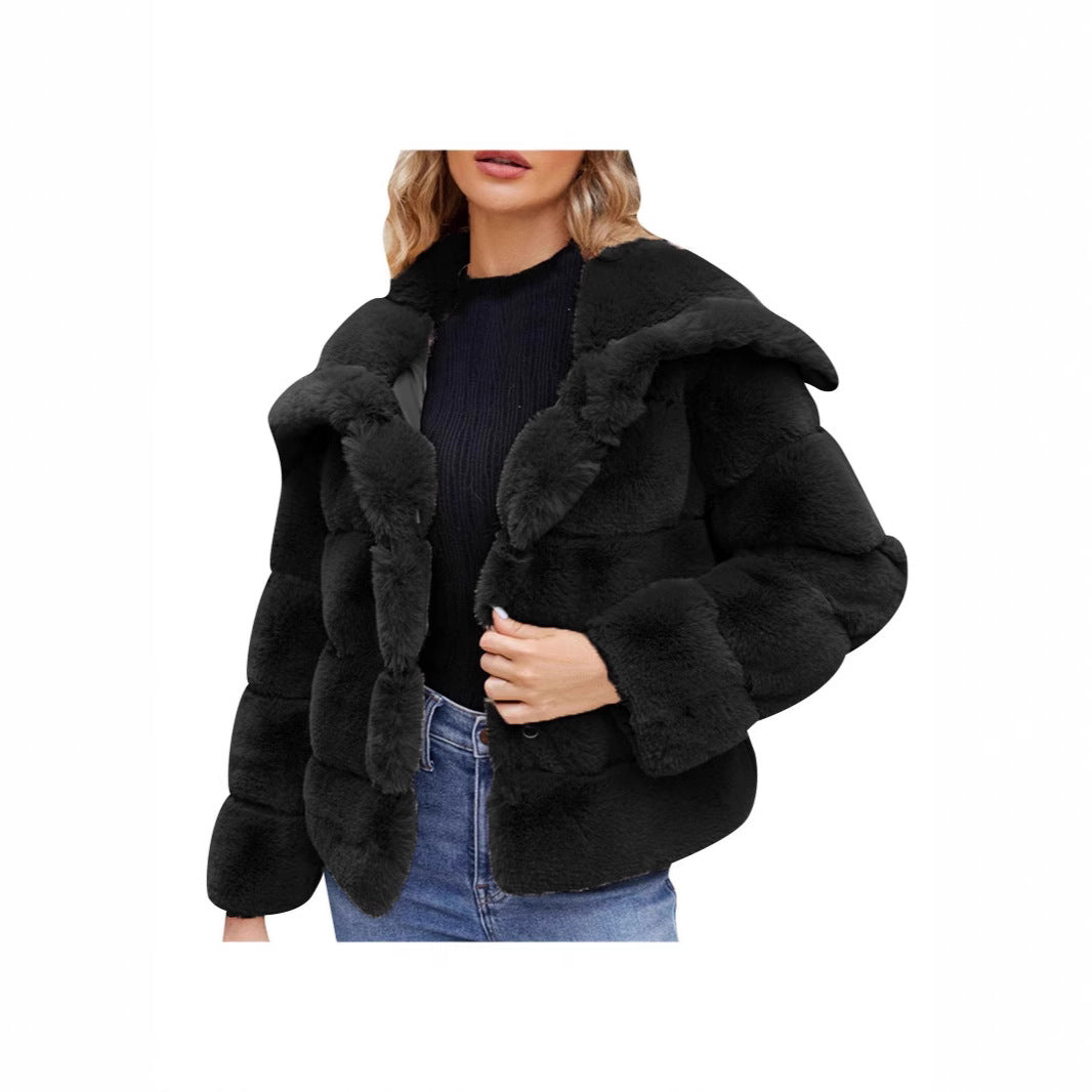 Trendy women's jacket with puff sleeves and soft faux fur lining Lune London