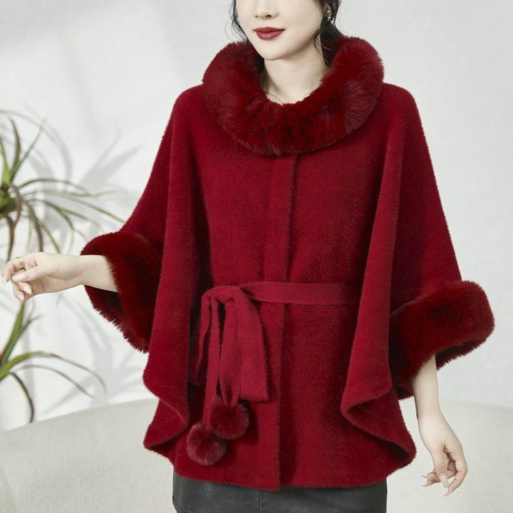 Veste à capuche confortable pour femmes avec col en fourrure amovible Chic & Stil