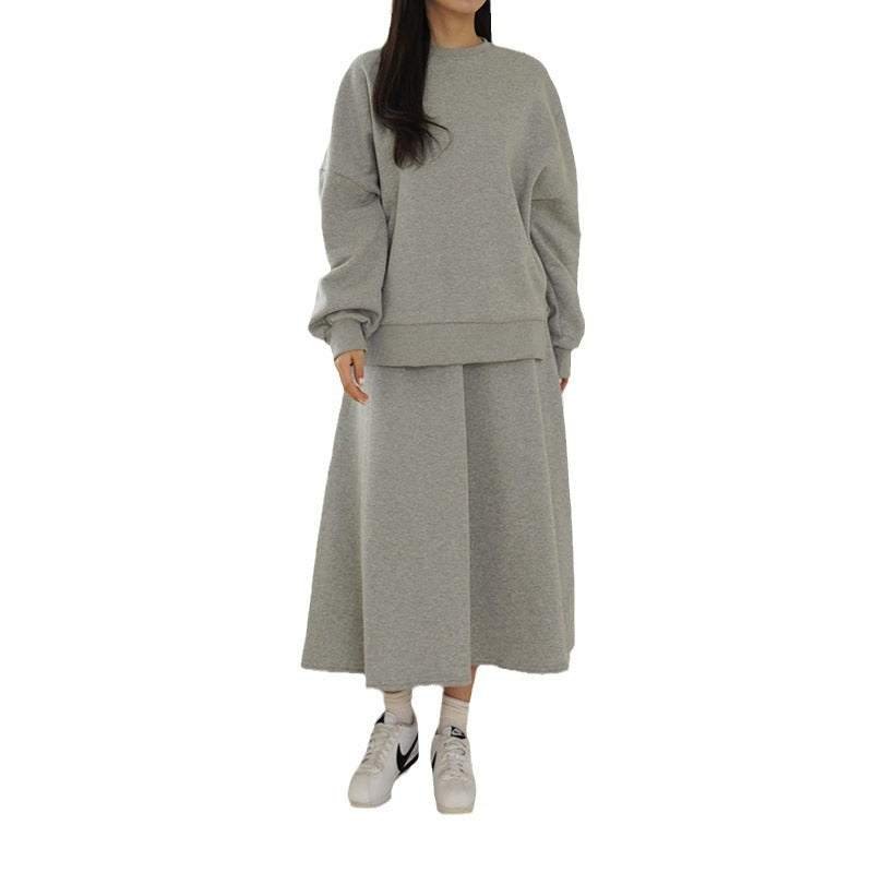 Women Casual Sweatshirt and Maxi Skirt Set with Practical Pockets and Elegant Cut Chic & Stil