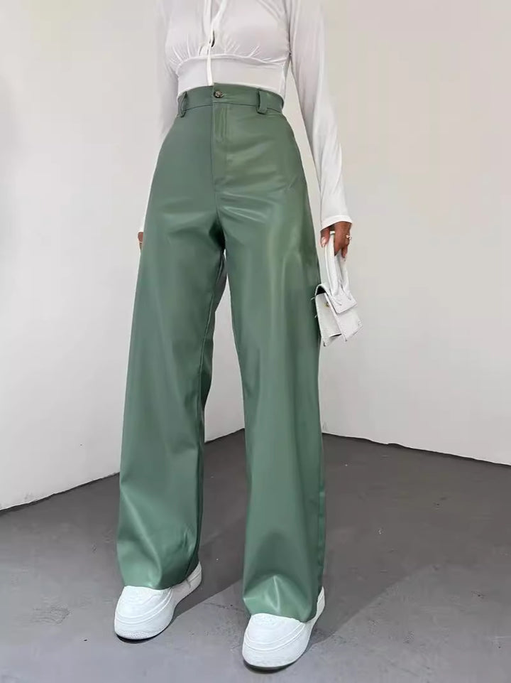 High-waisted wide-leg pants for women in lightweight material with an elegant cut Lune London