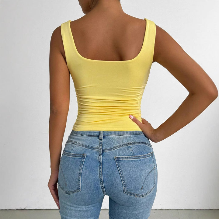 Top ajusté pour femmes avec décolleté carré et détails froncés Chic & Stil