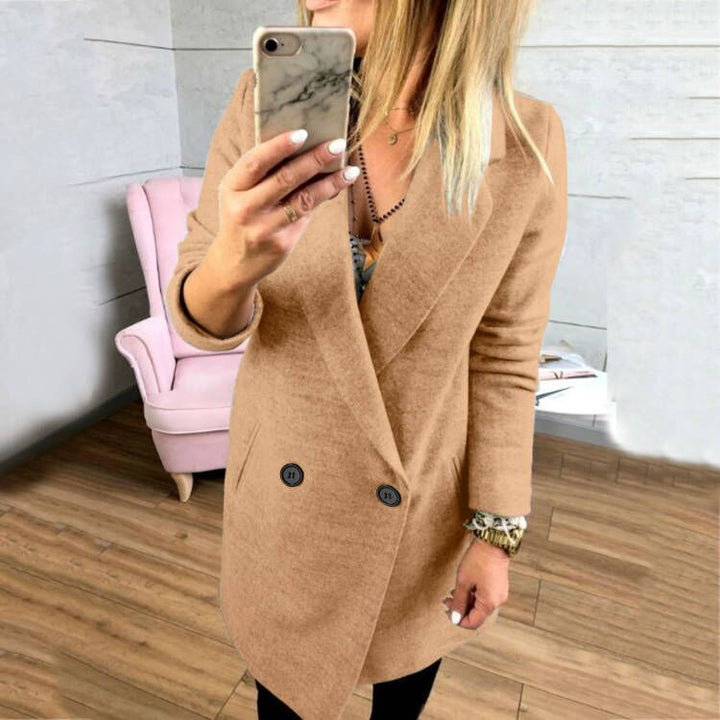 Coat for women, at the waist, oversized with an elegant lapel and practical pockets Lune London