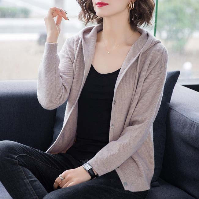 Women's knitted jacket with hood and button closure Lune London