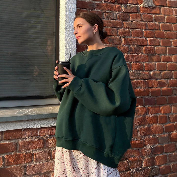 Oversized women's sweatshirt with a relaxed fit Lune London