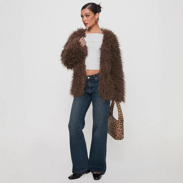 Ladies Luxurious Faux Fur Gilet with a Trendy Cut and a Chic Oversized Design