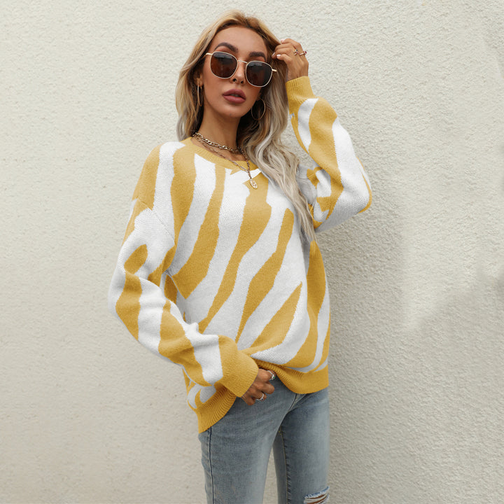 Pull tricoté élégant pour femmes avec un motif animal frappant et une coupe innovante Chic & Stil