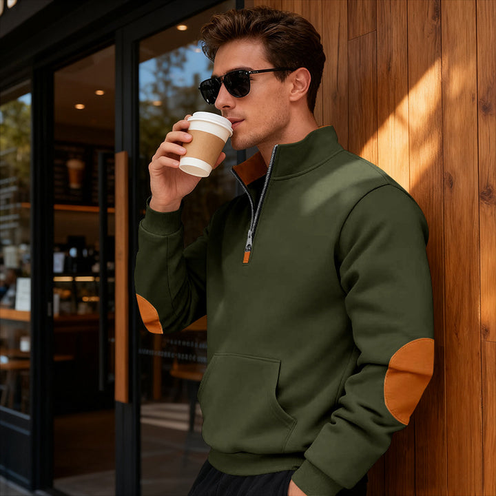 Men's stylish hoodie with zipper and practical pockets Chic and style