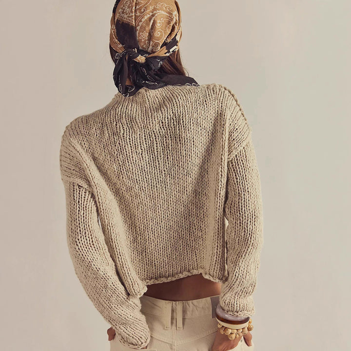 Casual knit sweater for women cropped cut Lune London