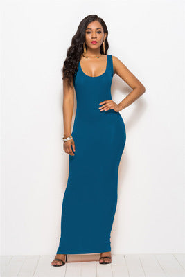 Women Elegant and Fitted Maxi Dress with a Deep Round Neck Lune London