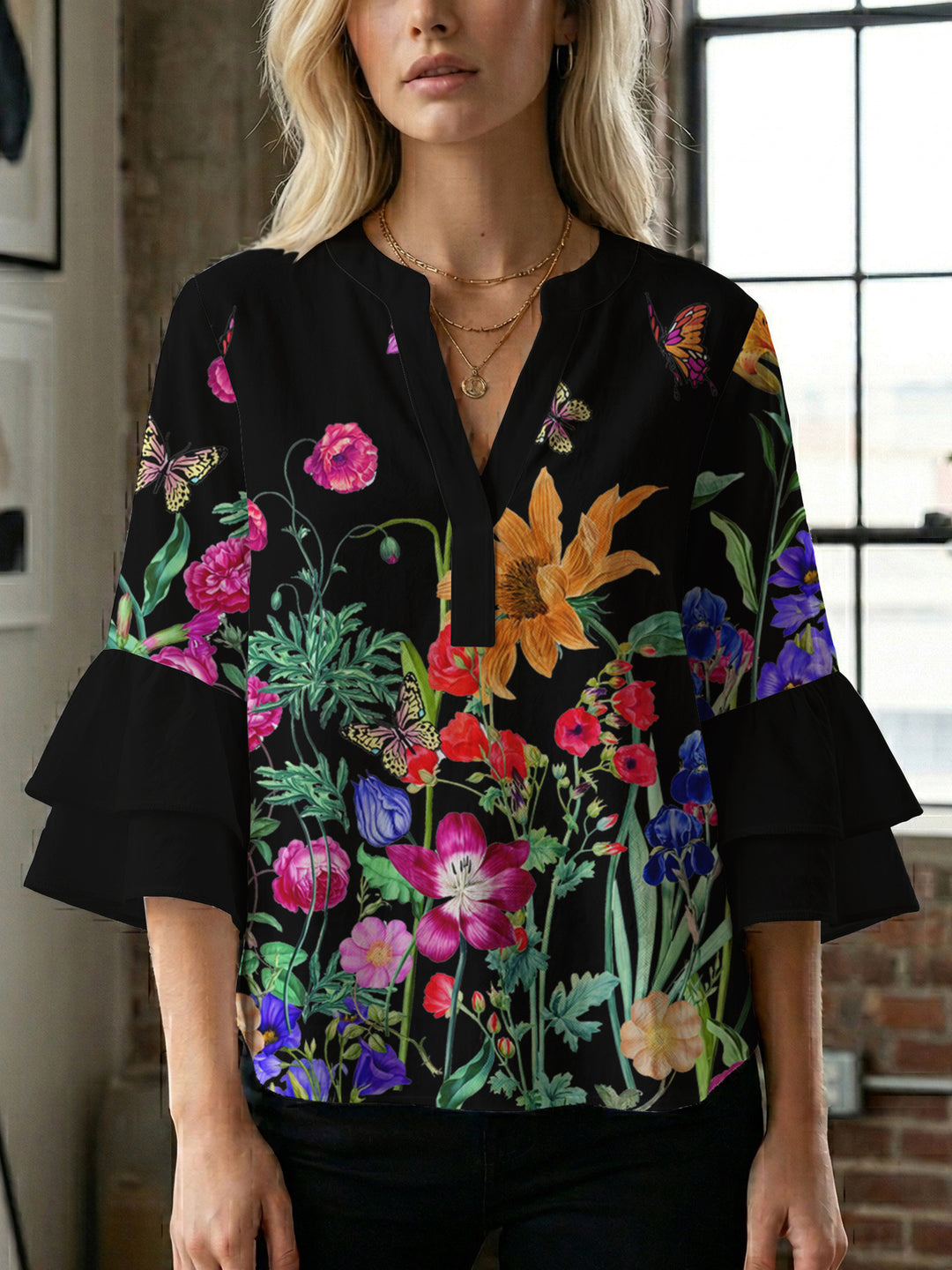 Women's casual blouse with ruffled sleeves and botanical print Lune London