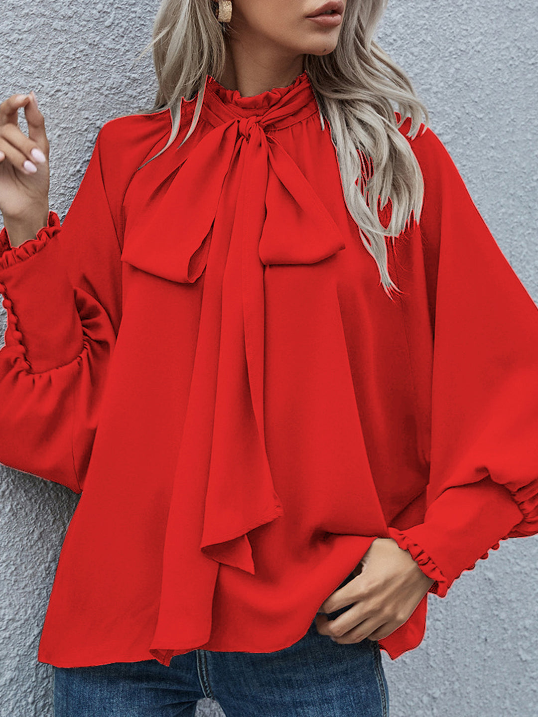 Women's blouse with bow collar and voluminous sleeves Lune London