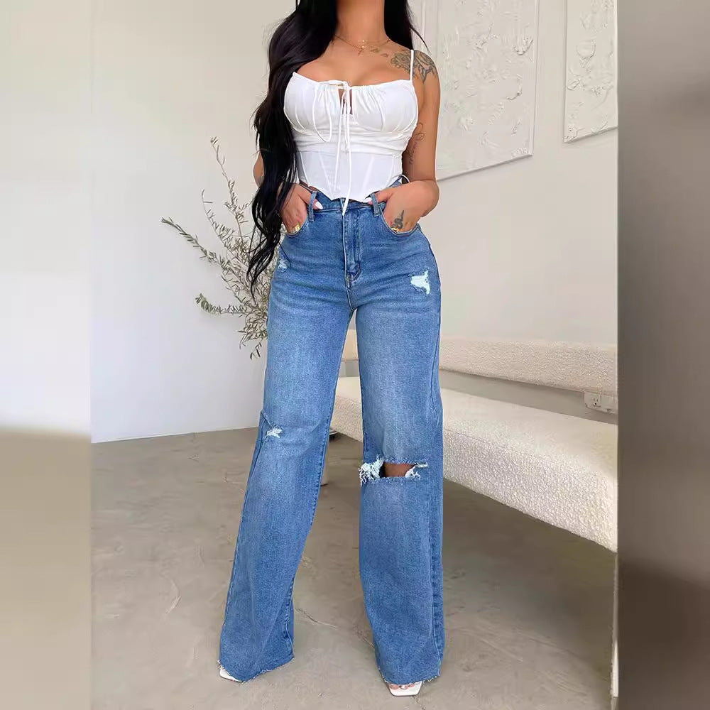High-waisted wide jeans for women with distressed effects Lune London