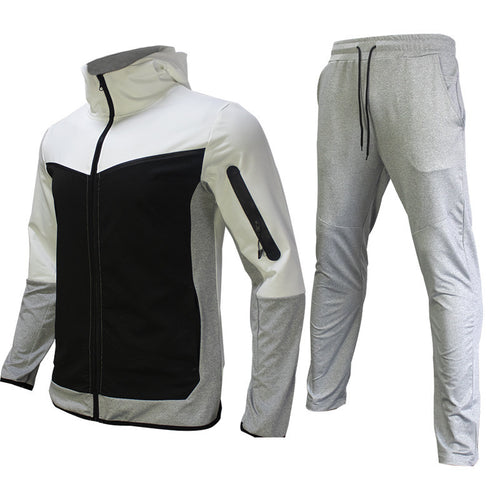 Men's sports set with practical zip pockets and breathable material Lune London