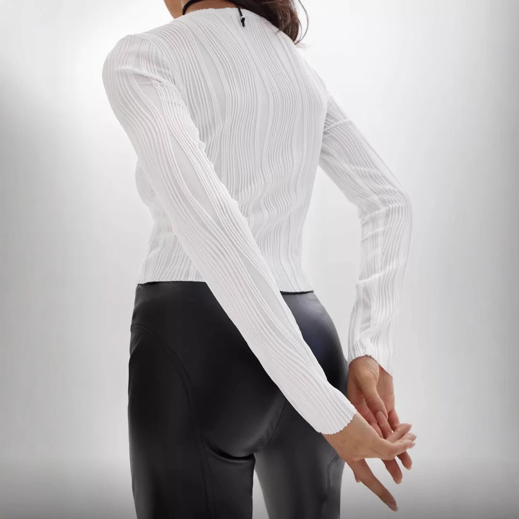 Long sleeve t-shirt for women with an elegant ribbed pattern Lune London