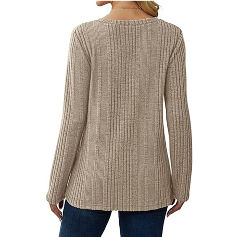 Fashionable women's V-neck sweater with ribbed structure Lune London