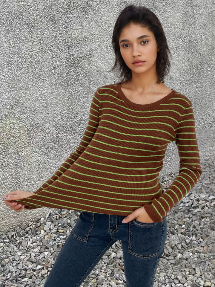 Casual knit sweater for ladies with long sleeves and a trendy striped pattern Lune London