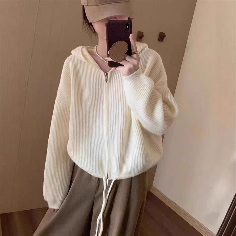Veste à capuche élégante pour femmes avec poches latérales Chic & Stil
