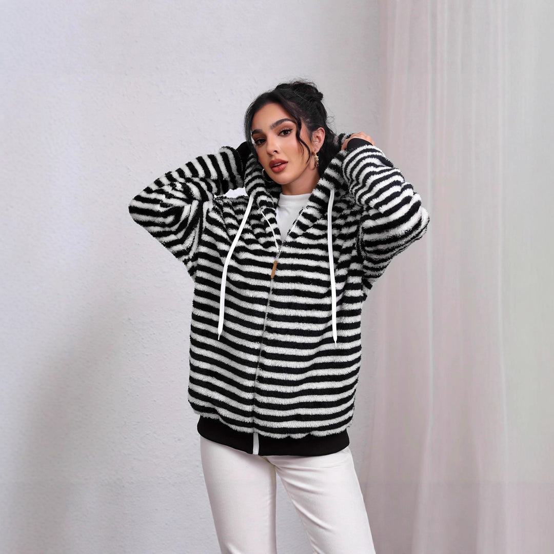 Cardigan Femme Douillet avec Rayures Contrastantes Chic & Stil