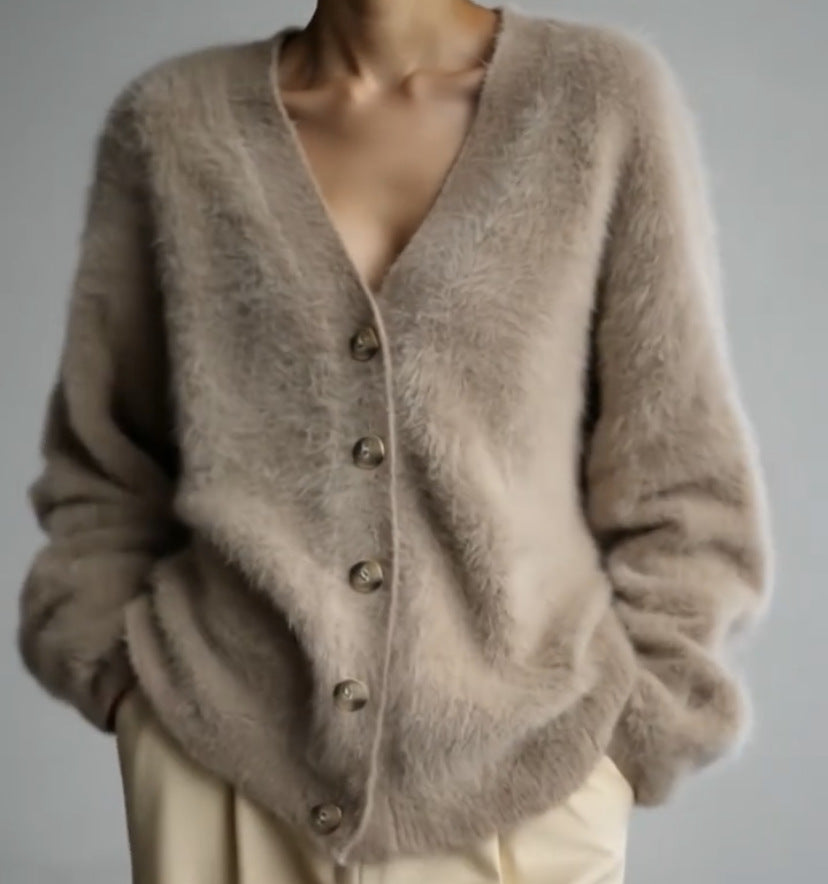 Lune London plush cardigan for women with elegant buttons and loose fit