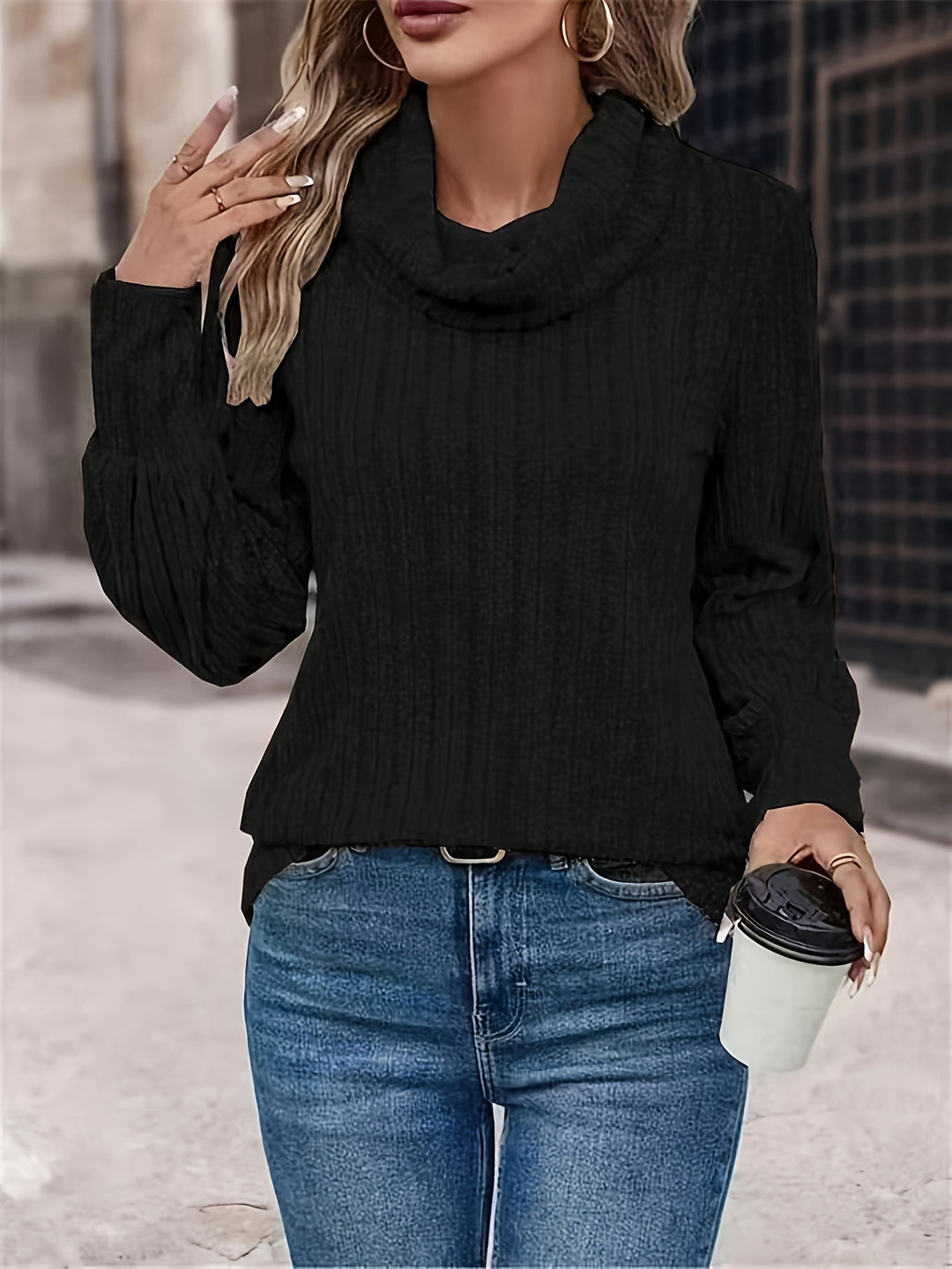 Comfortable sweater for ladies with wide collar and textured pattern Lune London