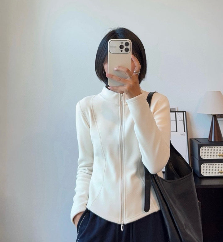 Veste en polaire pour femmes avec col montant innovant et coupe sportive Chic & Stil