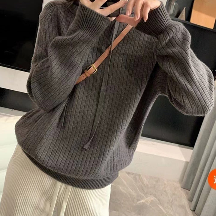 Sweat à capuche pour femmes avec texture à côtes fines et coupe décontractée Chic & Stil
