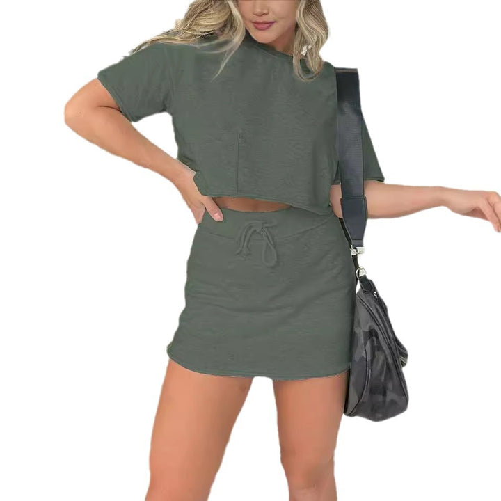 Women casual crop top and chic skirt