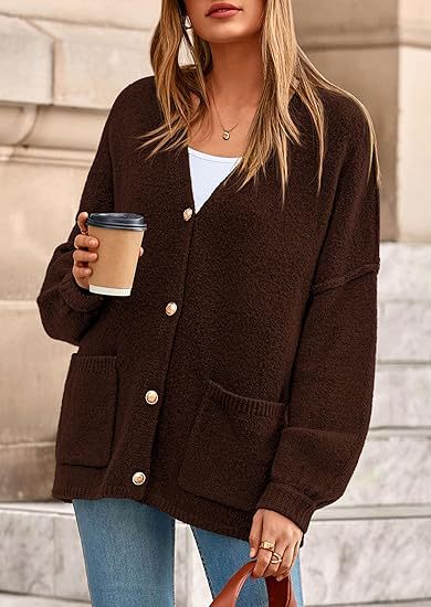 Ladies oversized cardigan with buttons and large pockets Lune London