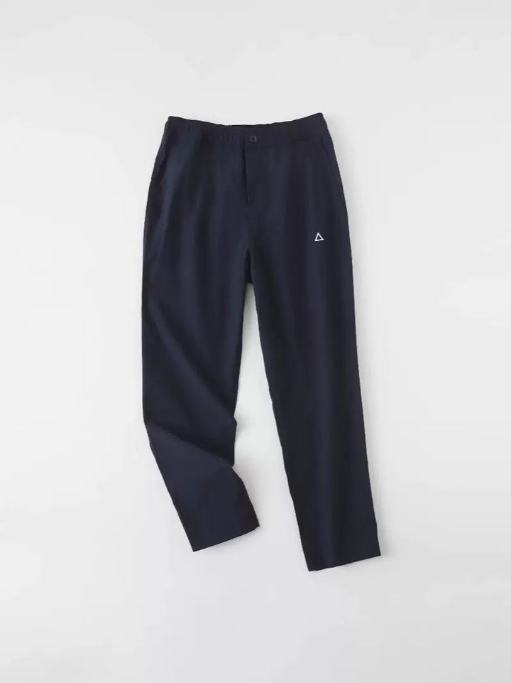 Pantalon de loisirs fonctionnel pour femmes avec taille élastique et poches latérales Chic & Stil