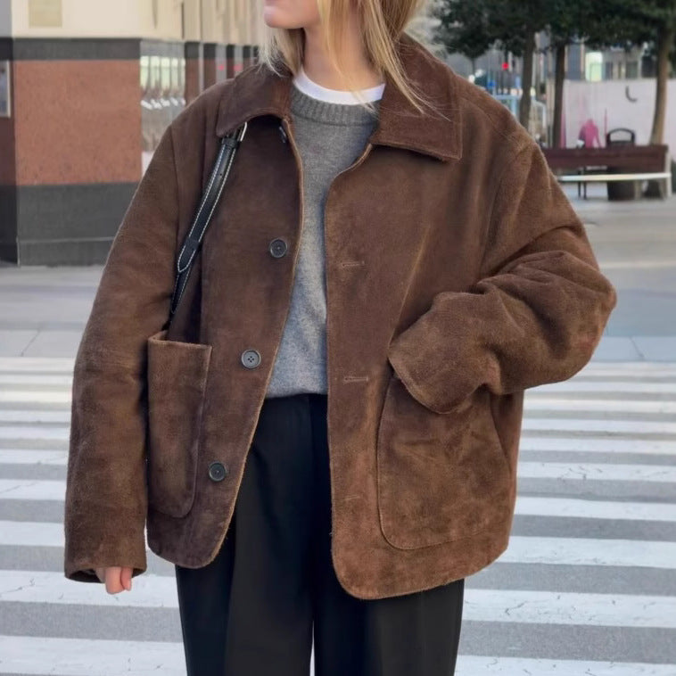 Oversized teddy jacket for women with button closure and large pockets Lune London