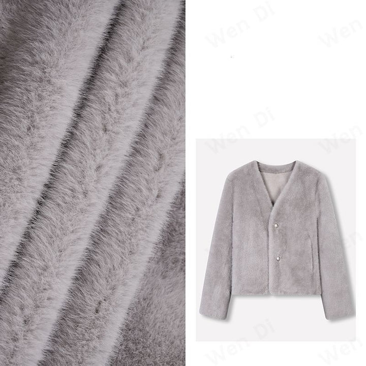 Veste courte en peluche pour femmes avec boutons élégants Chic & Stil