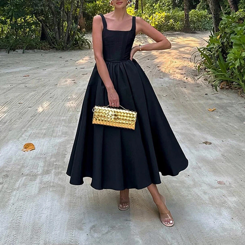 Robe maxi femme avec élégante coupe A et décolleté carré Chic & Stil