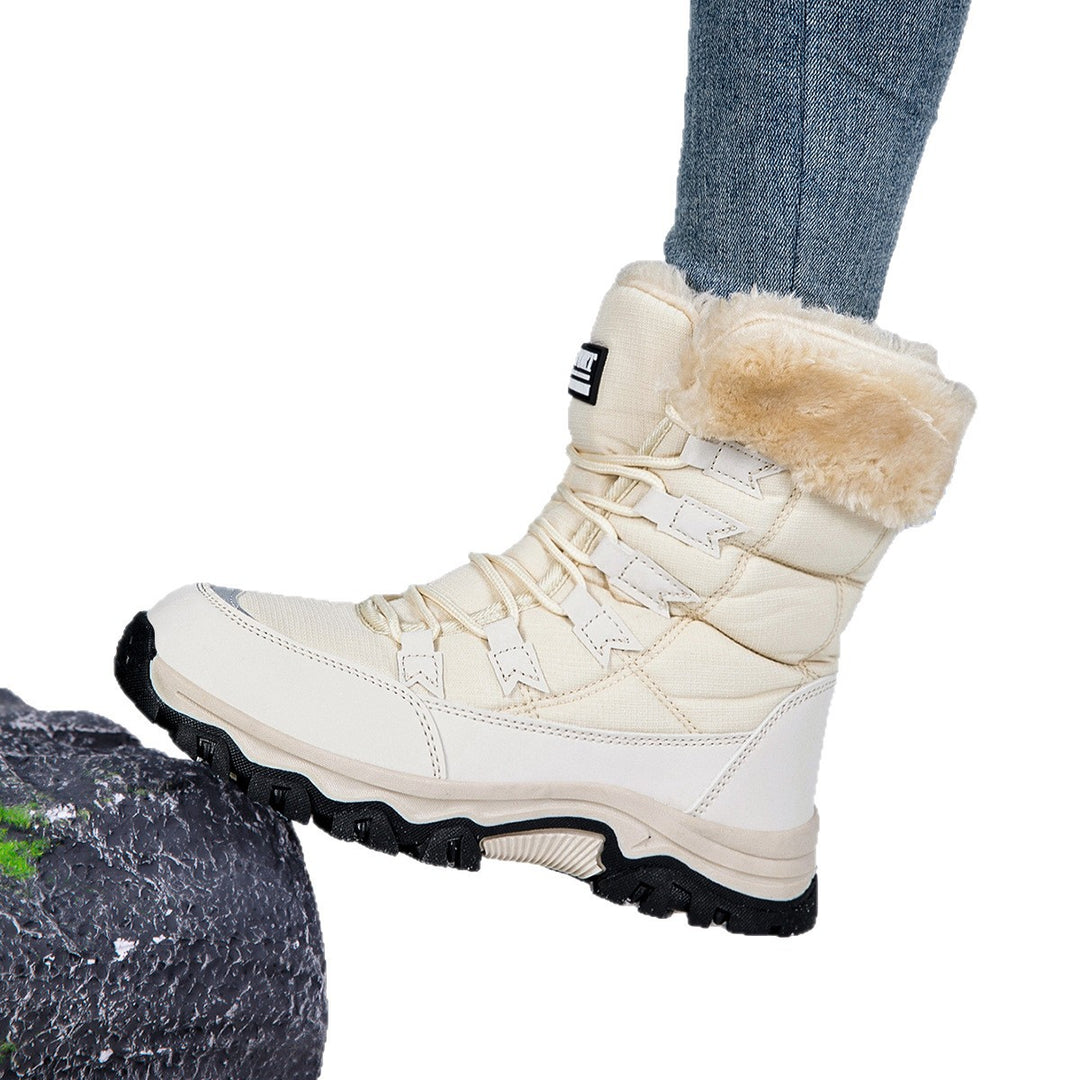 Warm winter boots for women with comfortable lining and non-slip sole Lune London