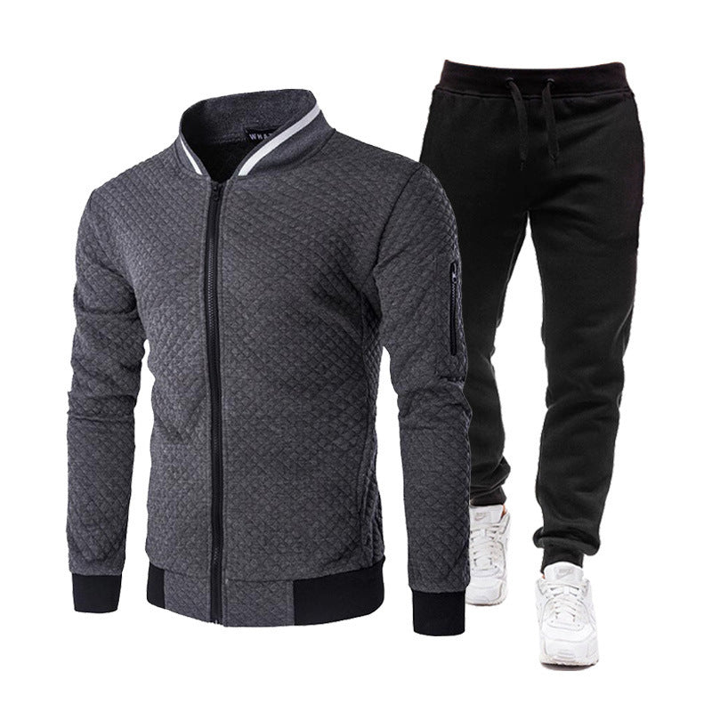 Stylish training jacket for men with high collar and chic sports pants