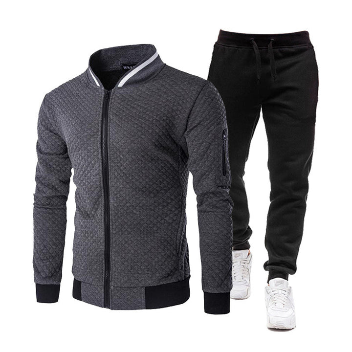 Stylish training jacket for men with high collar and chic sports pants