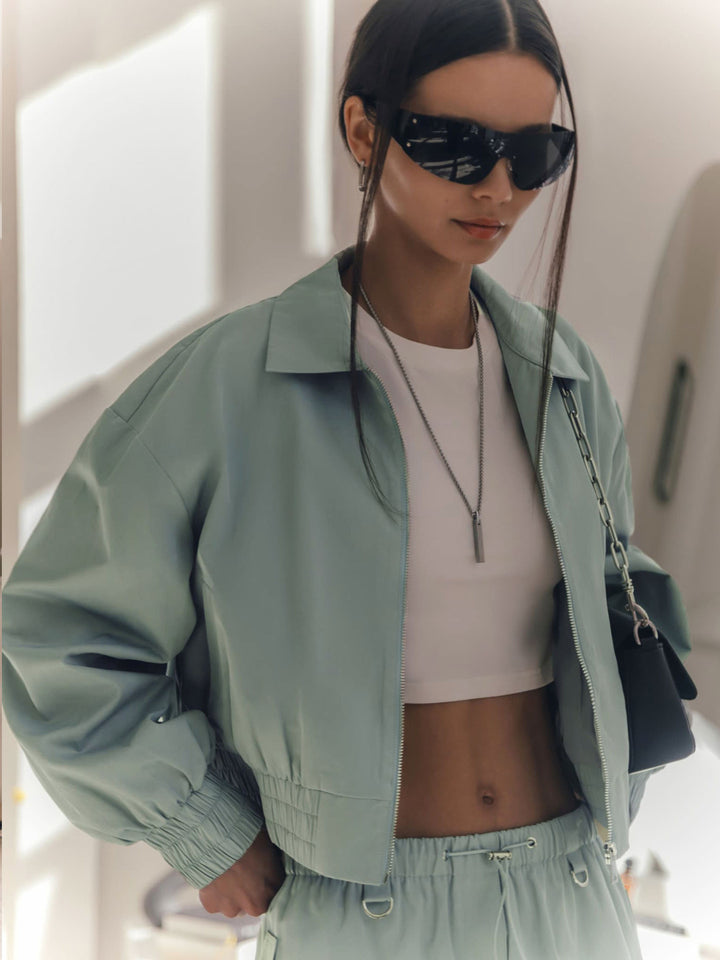 Veste de transition sportive pour femmes avec taille élastique et détails stylés Chic & Stil