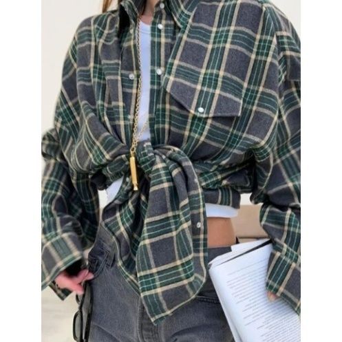 Flannel shirt for women with plaid pattern and relaxed fit Lune London