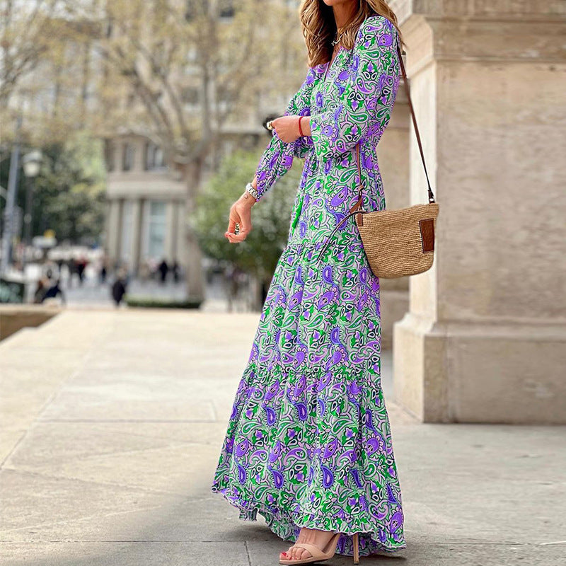 Maxi dress for ladies with an elegant paisley look and lightweight sleeves Lune London