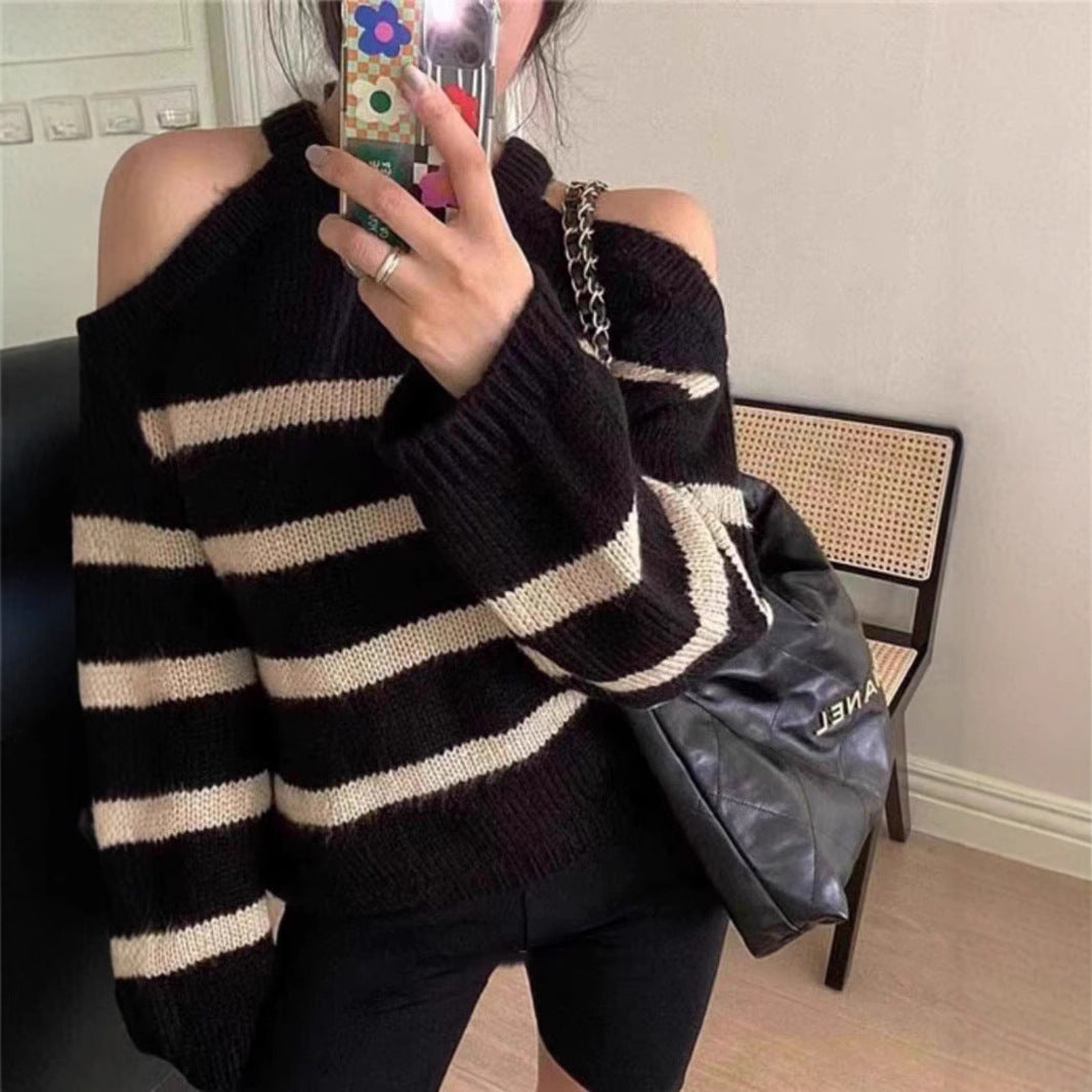 Pull oversized pour femmes avec design d'épaule dénudée et motif rayé Chic & Stil